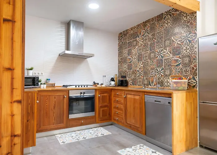 Dom wakacyjny Gemuetliches Stadthaus Am Strand- 100 M Vom Von Picafort Entfernt By Interhome