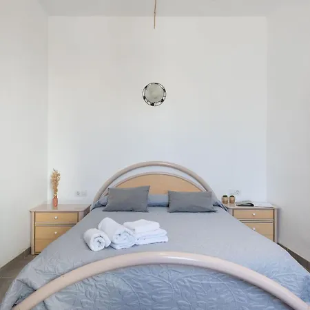 Gemuetliches Stadthaus Am Strand- 100 M Vom Von Picafort Entfernt By Interhome *