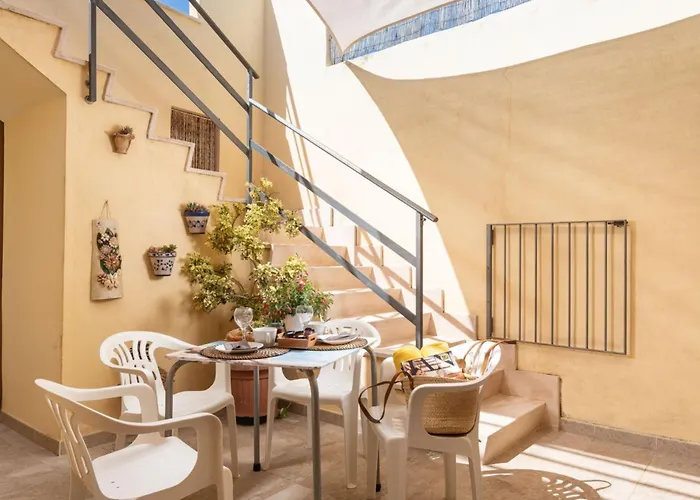 Casa de Férias Gemuetliches Stadthaus Am Strand- 100 M Vom Von Picafort Entfernt By Interhome *